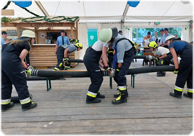 Saugleitung kuppeln im Festzelt